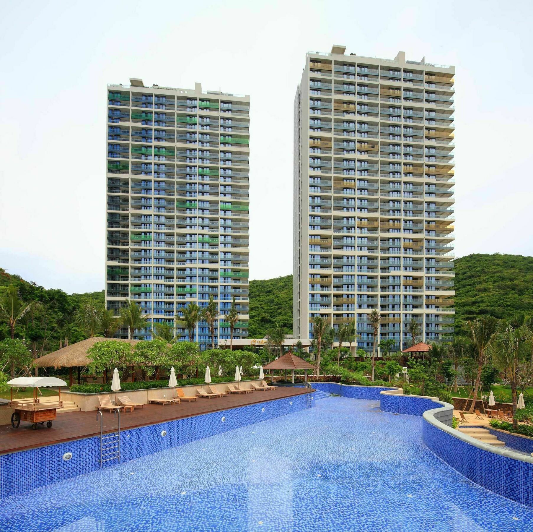 Serenity Coast All Suite Resort Sanya Luaran gambar